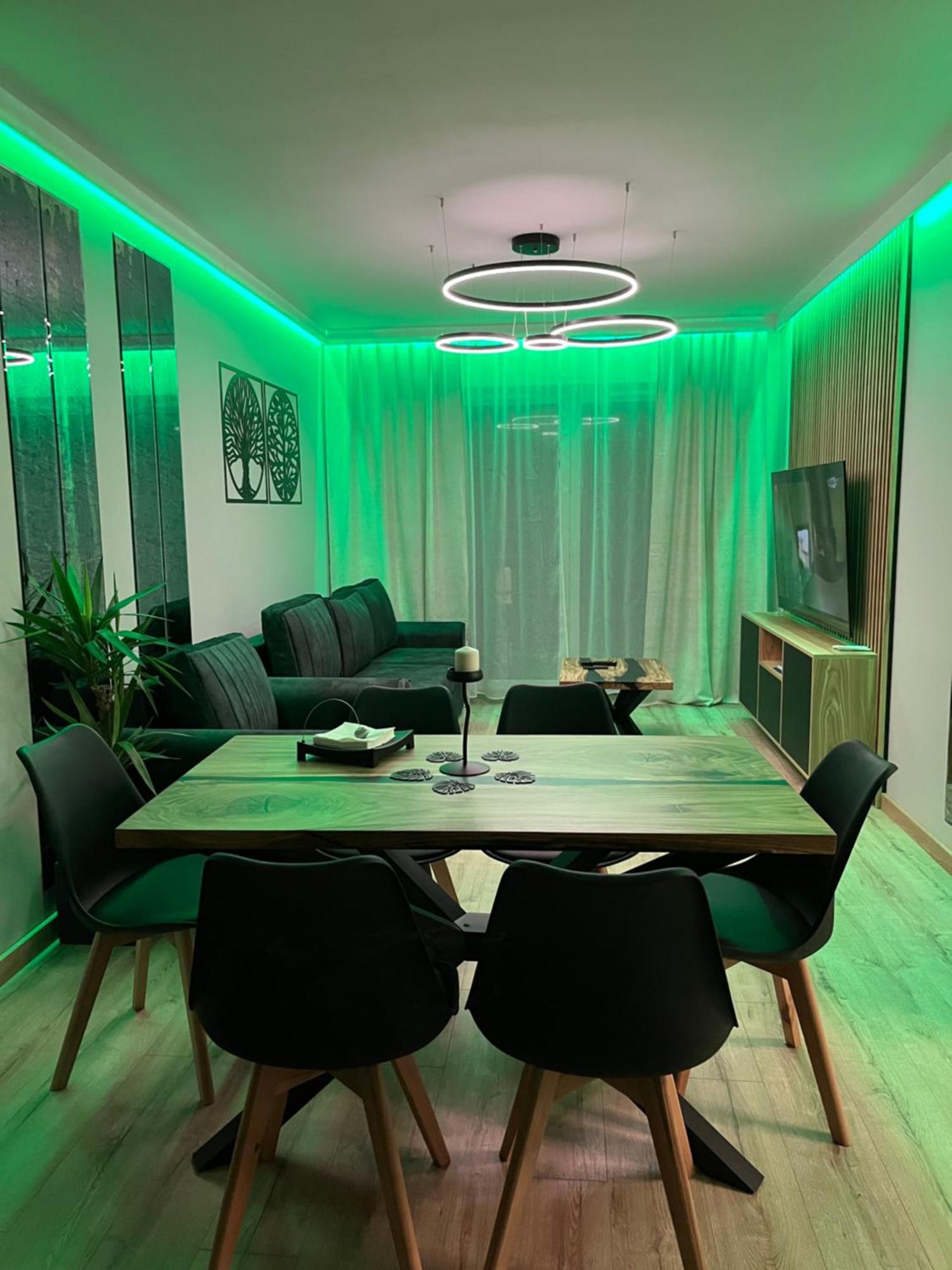 Jesionowe Apartamenty Nad Odra, Stare Miasto, Sauna W Jednym, Klimatyzacja , Garaz Podziemny 0 Zl, Odra River , Old Town, New Building, Air Conditioning, Sauna-One, Underground Garage Free Wrocław Extérieur photo