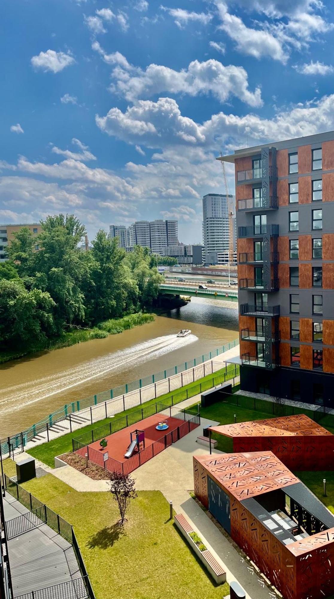 Jesionowe Apartamenty Nad Odra, Stare Miasto, Sauna W Jednym, Klimatyzacja , Garaz Podziemny 0 Zl, Odra River , Old Town, New Building, Air Conditioning, Sauna-One, Underground Garage Free Wrocław Extérieur photo